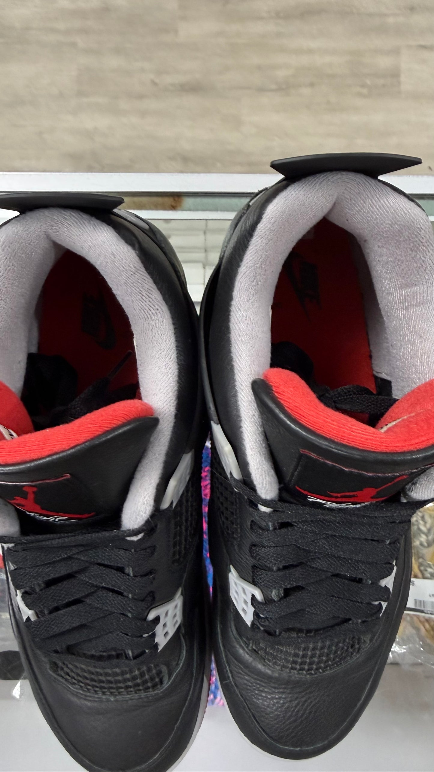 Jordan 4 bred 4 used no box